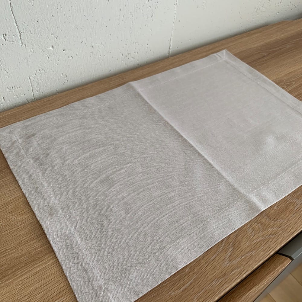 ガルニエ・ティエボー　ランチョンマット 　スタイリッシュ