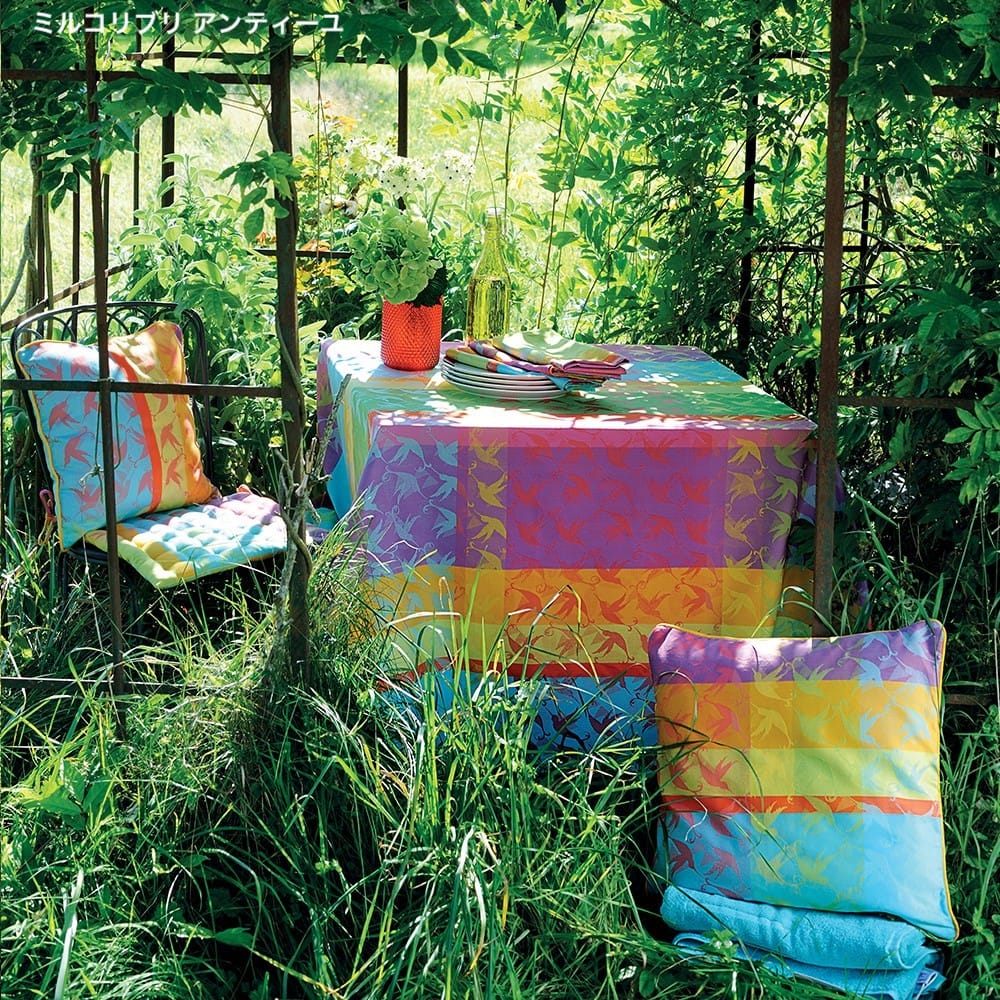 ガルニエ・ティエボー ミルコリブリ アンティーユ テーブルクロス