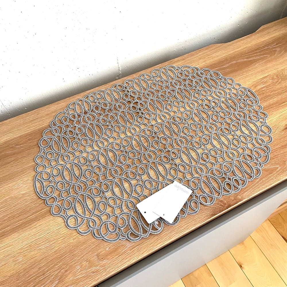 ヴァイスフェ カール シルバー オーバルランチョンマット