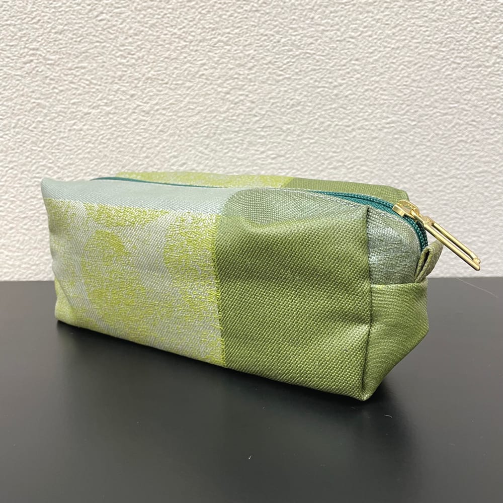 カラーファスナーポーチ　ミルボワドトンヌ