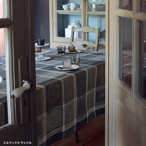 ガルニエ・ティエボー ミルワックス サンドル テーブルクロス