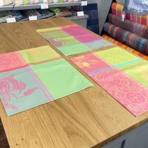 ガルニエ・ティエボー ミルトゥッティフルッティ スムージー ランチョンマット