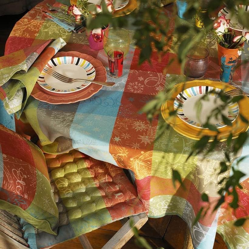 ガルニエ・ティエボーテーブルクロス　ミルカラーパリ