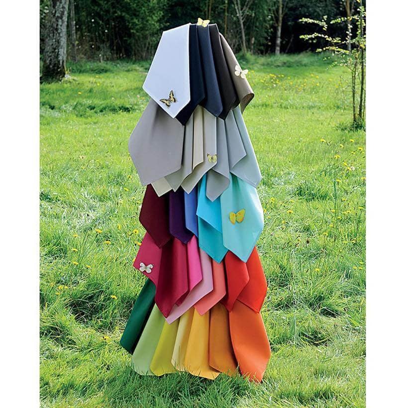 ガルニエ・ティエボーナプキン コンフェッティ イメージ