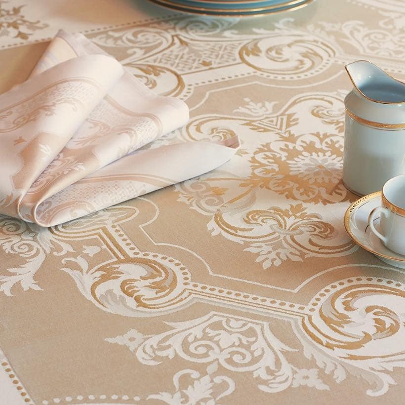 ガルニエ・ティエボー　テーブルクロス　エレオノール